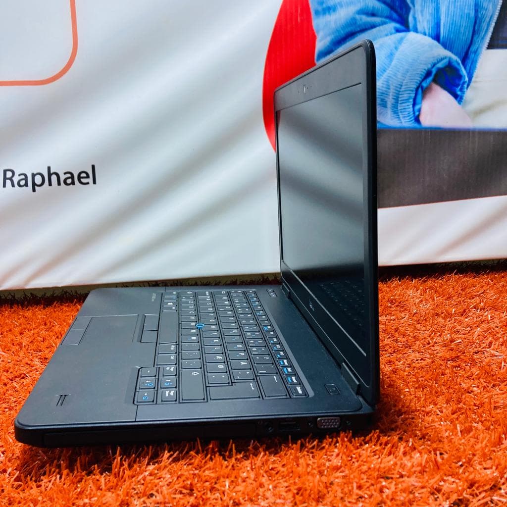 DELL Latitude 5440