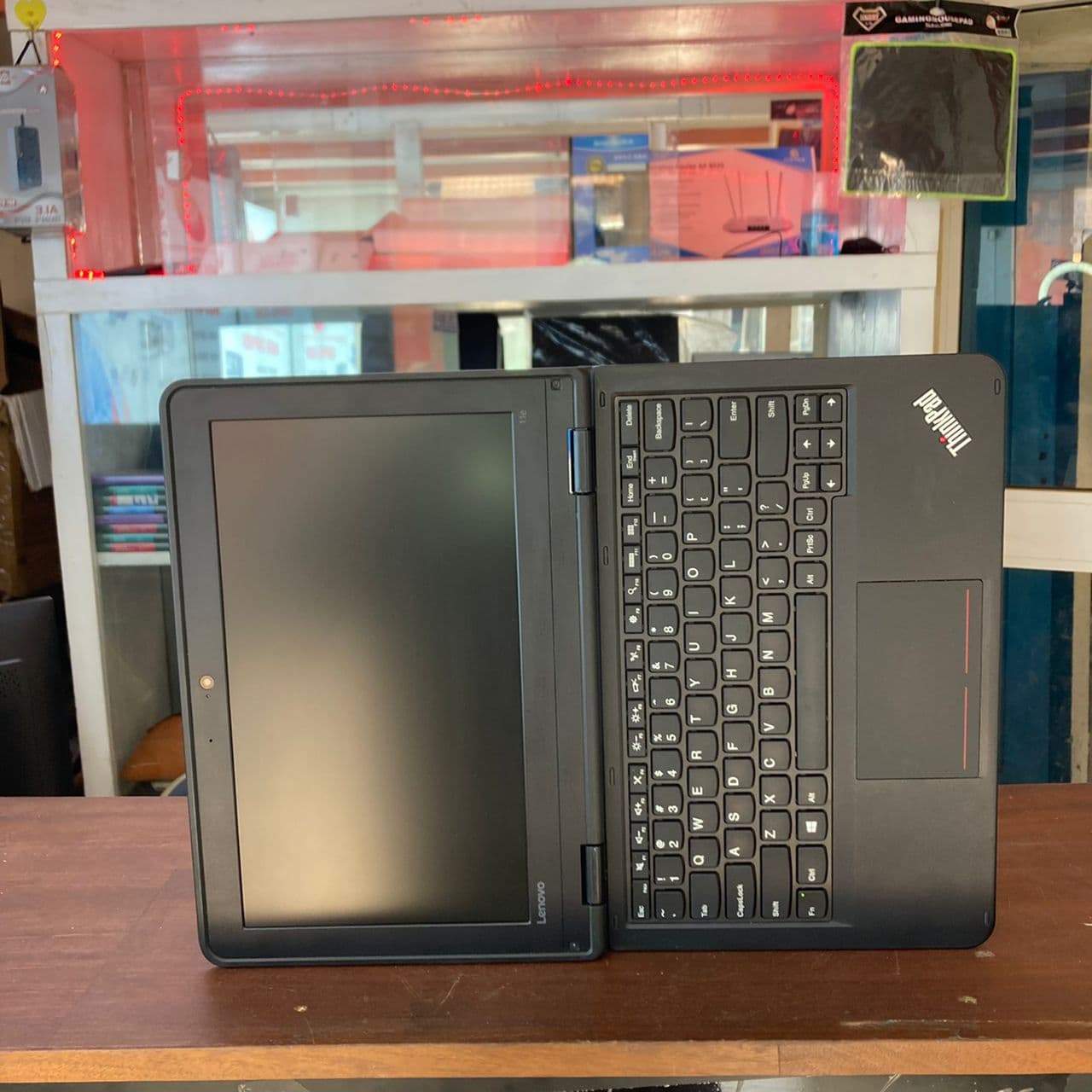 LENOVO 11E