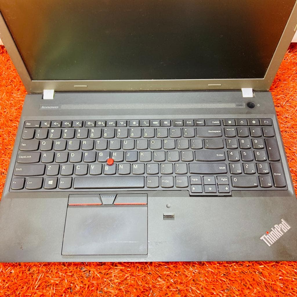 LENOVO Thinkpad E560