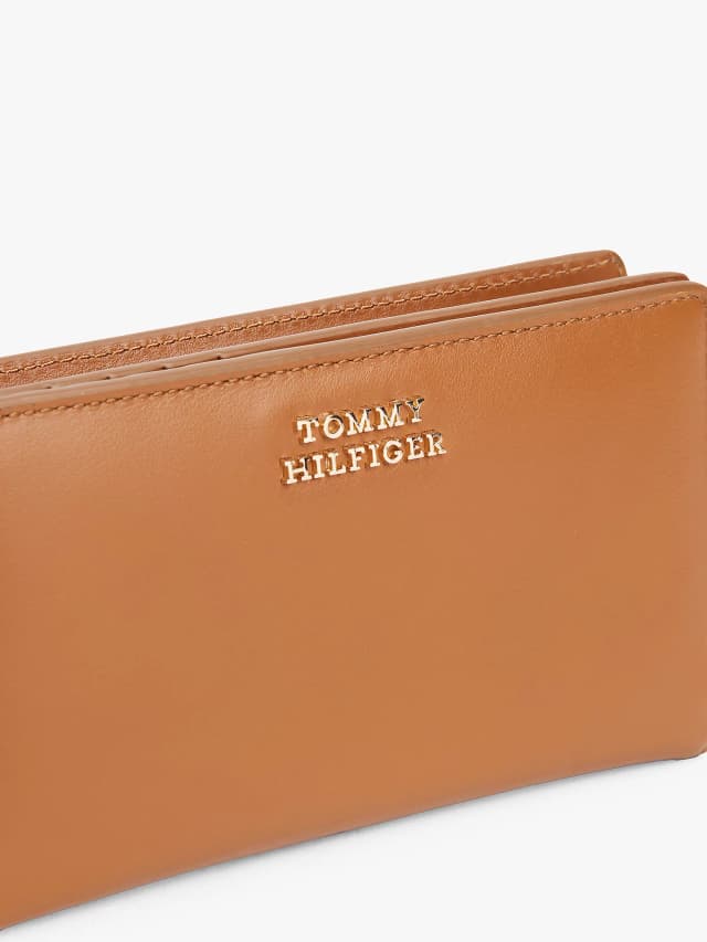 Portefeuille en cuir à logo en métal