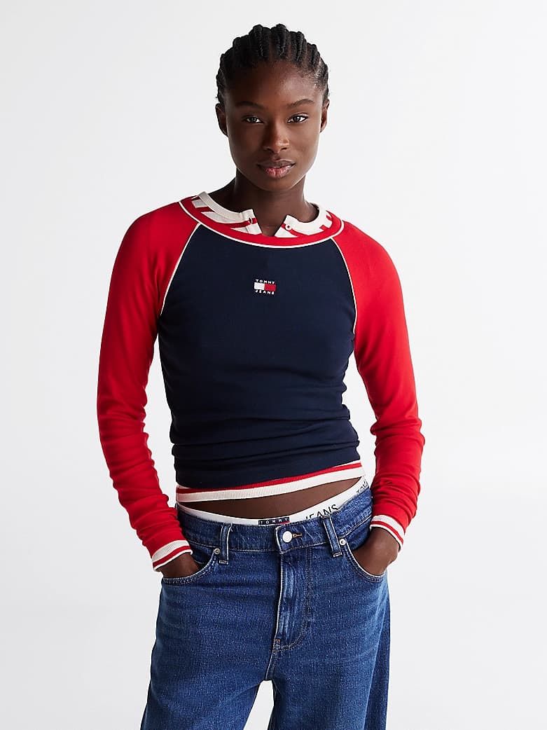 T-shirt ajusté Tommy Badge à manches longues