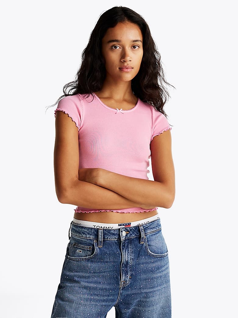 T-shirt ajusté côtelé à manches à volants