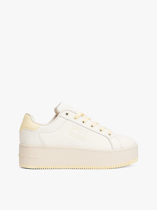 Baskets en cuir compensées