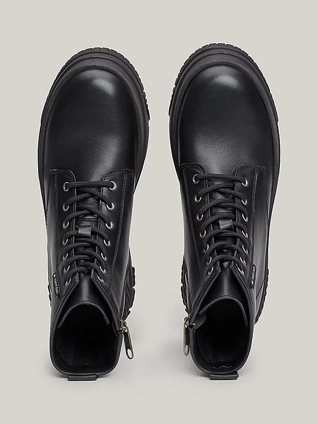 Bottines en cuir à semelle crantée et lacets