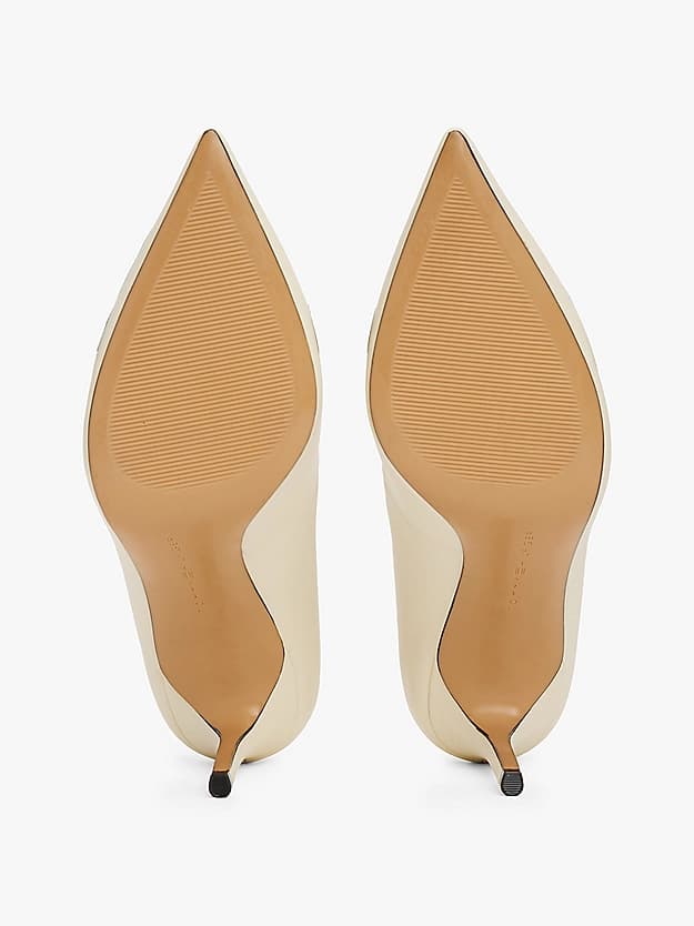 Chaussures à talon en cuir à bout pointu