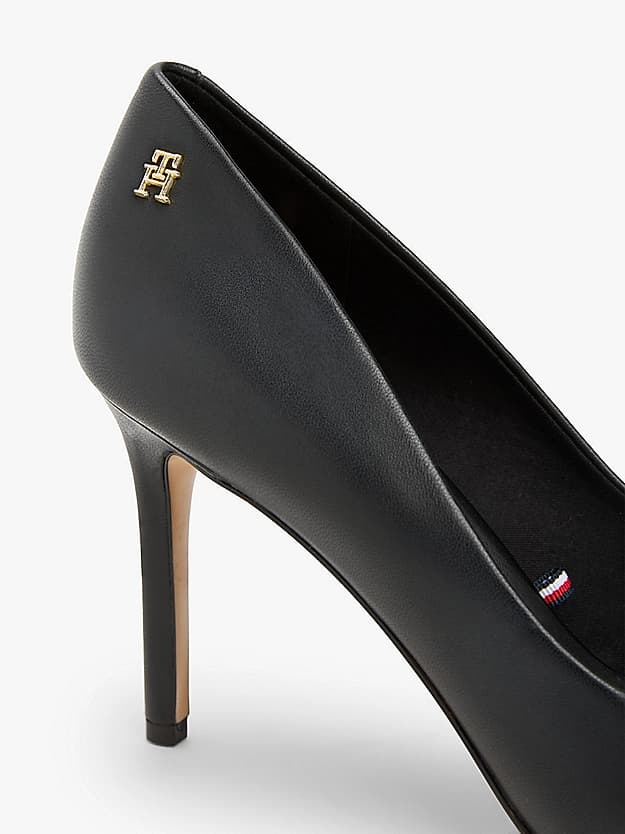 Chaussures à talon en cuir à bout pointu