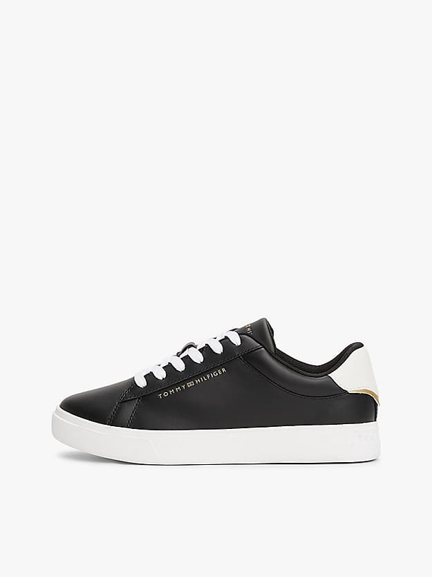 Baskets en cuir