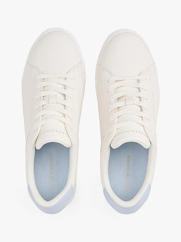 Baskets en cuir