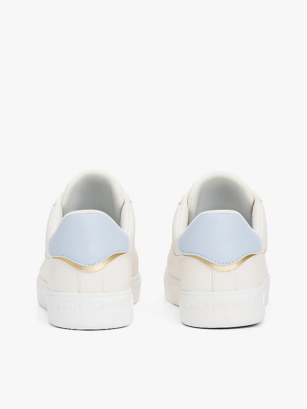 Baskets en cuir