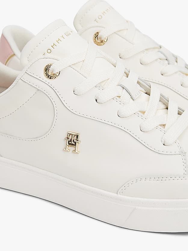 Baskets en cuir à monogramme TH