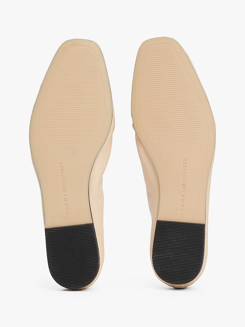 Ballerines en cuir à monogramme TH