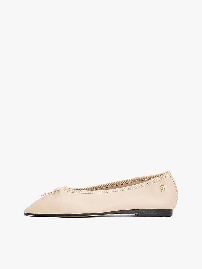 Ballerines en cuir à monogramme TH