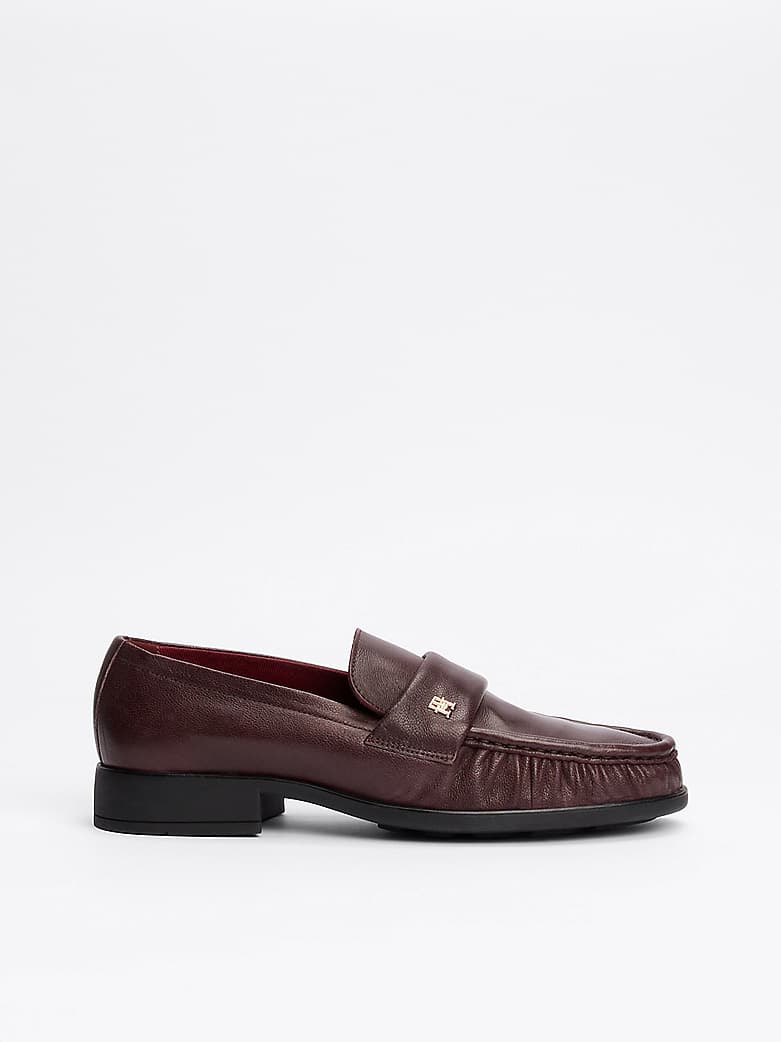Mocassins en cuir plissé à monogramme TH