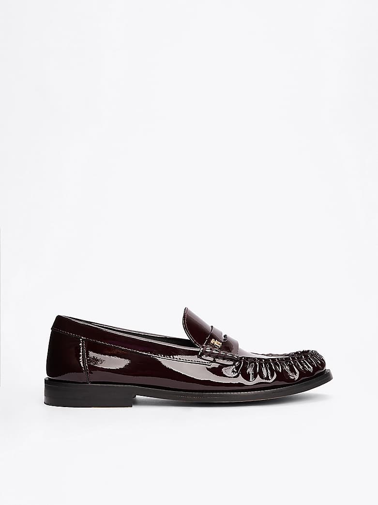 Mocassins en cuir verni