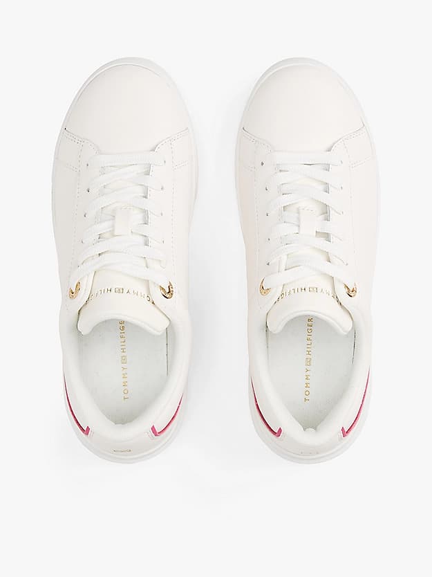 Baskets en cuir
