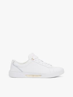 Baskets en cuir