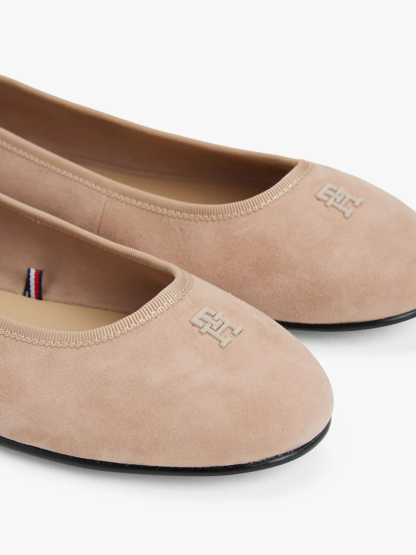 Ballerines en daim à monogramme TH