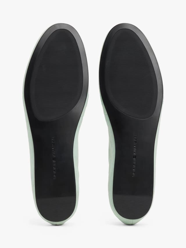 Ballerines en daim à monogramme TH
