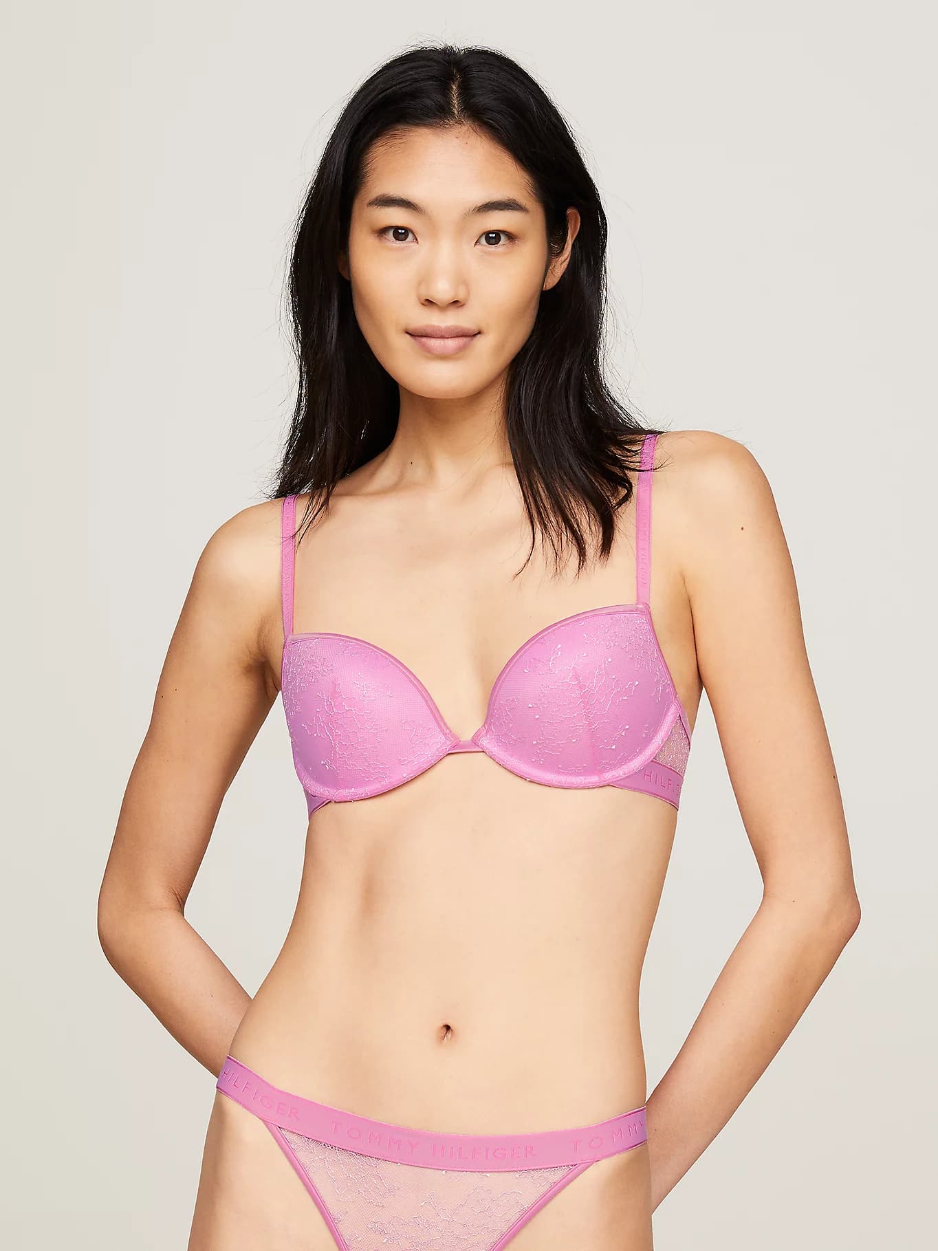Soutien-gorge push-up rembourré plongeant