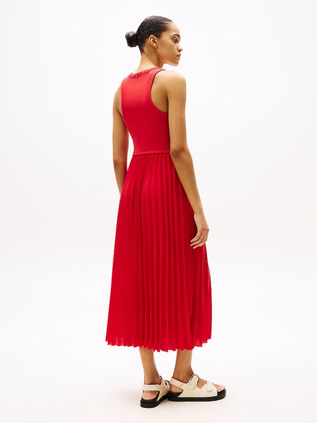 Robe midi plissée sans manches