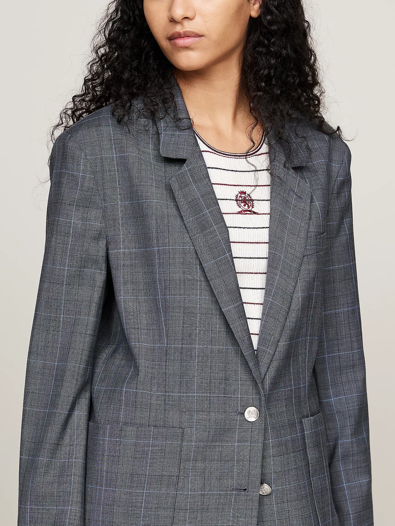 Blazer droit à carreaux et blason