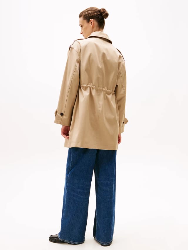 Parka à capuche et pattes aux poignets