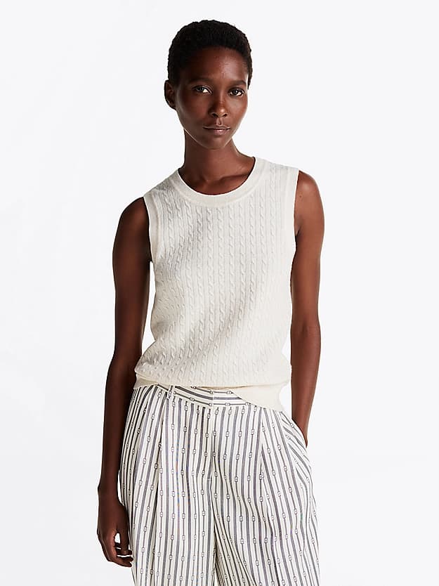 Pull sans manches ajusté en laine majoritaire