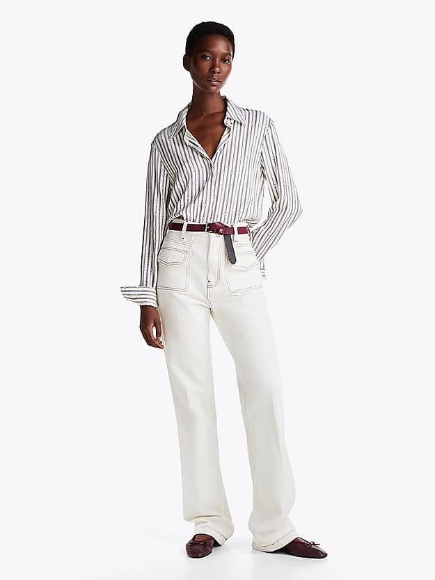 Chemise coupe standard à poignets resserrés