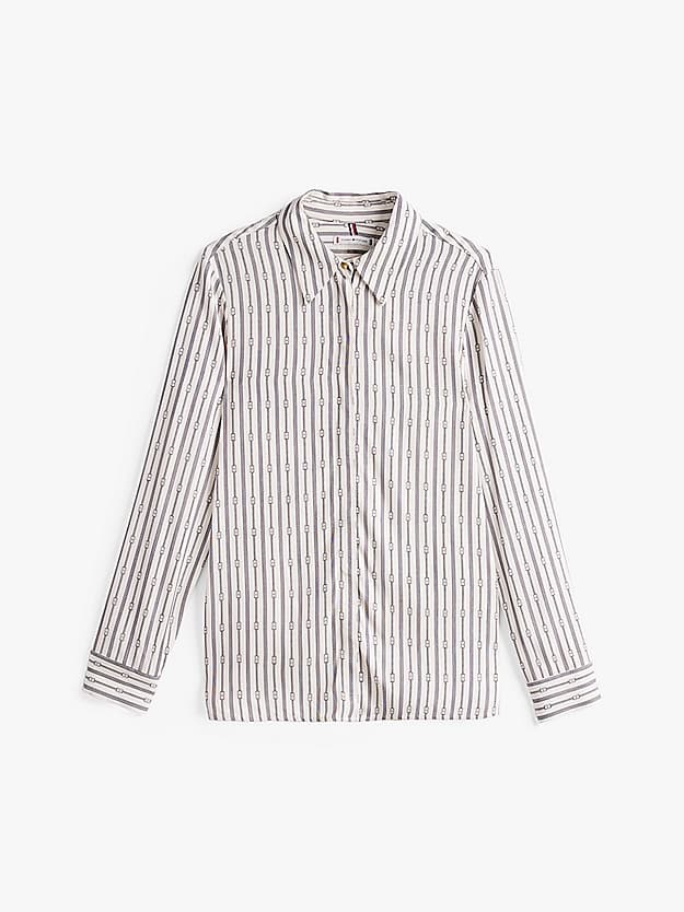 Chemise coupe standard à poignets resserrés