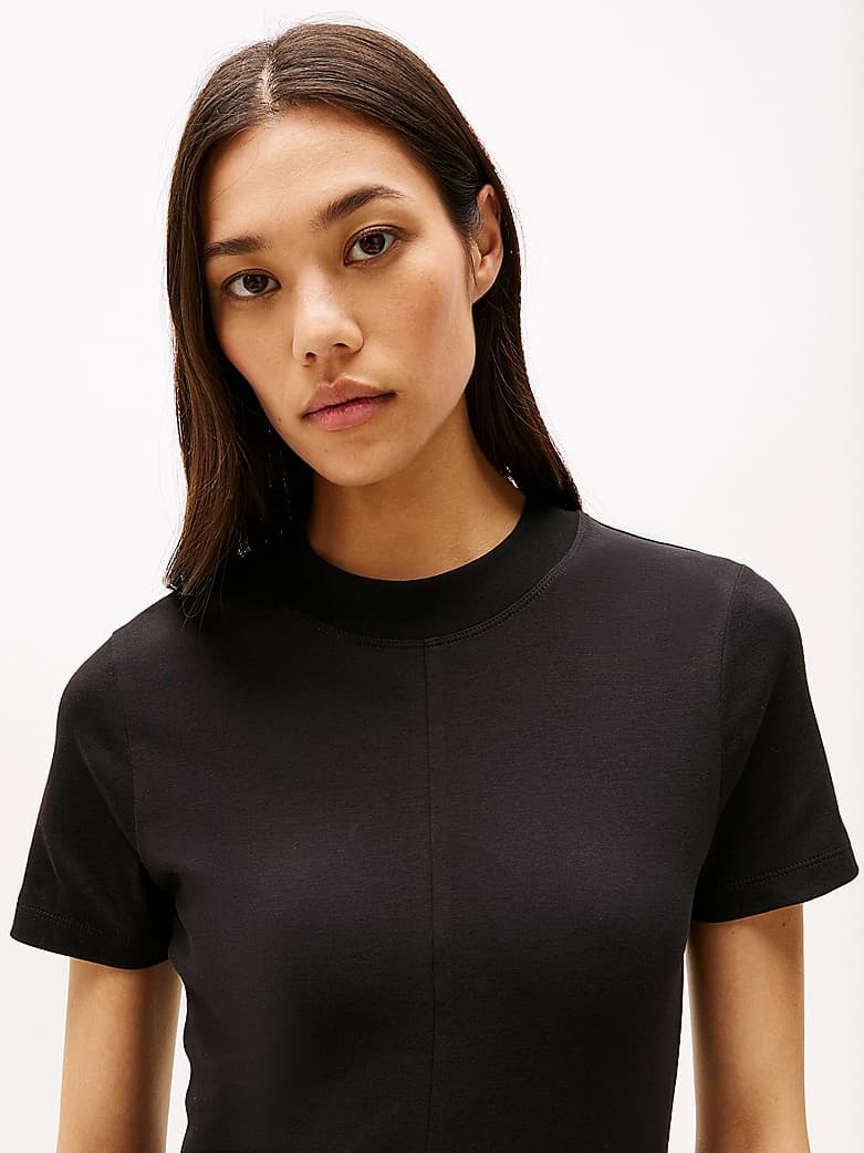Robe longueur midi moulante et évasée