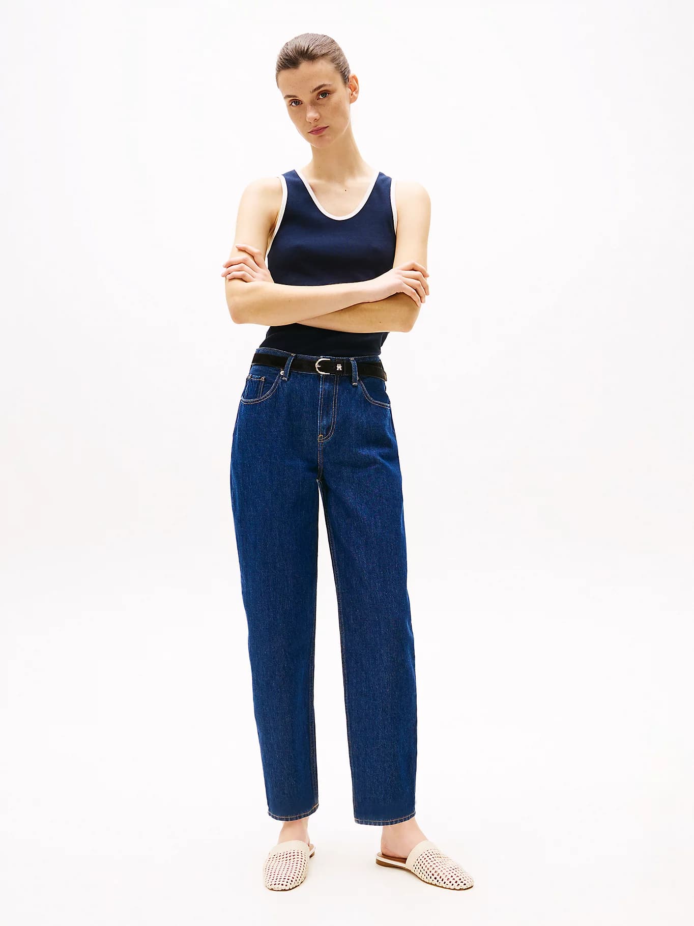 Jean longueur cheville jambe fuselée taille mi-haute
